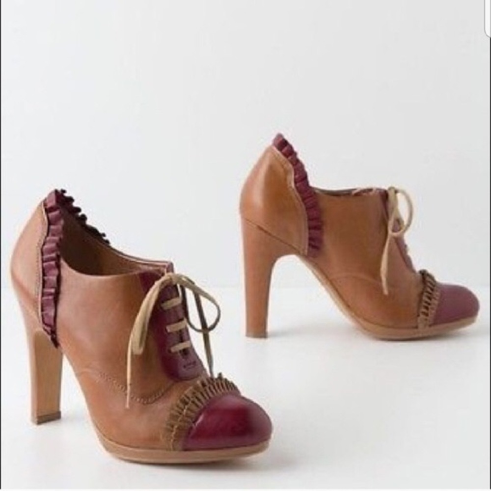 New in box!!! Anthropologie Miss Albright Oxfords